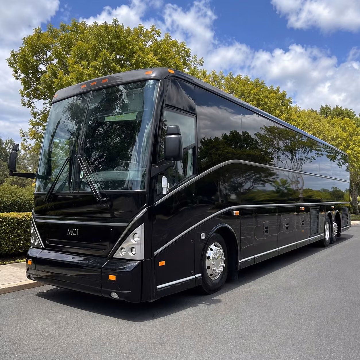 employee shuttle services for santa ana s busiest business corridors